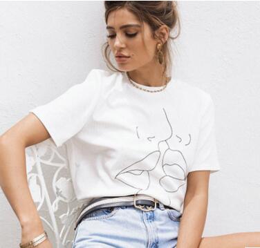 Women love T-shirt